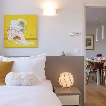Cozy In With Kitchen Apartment